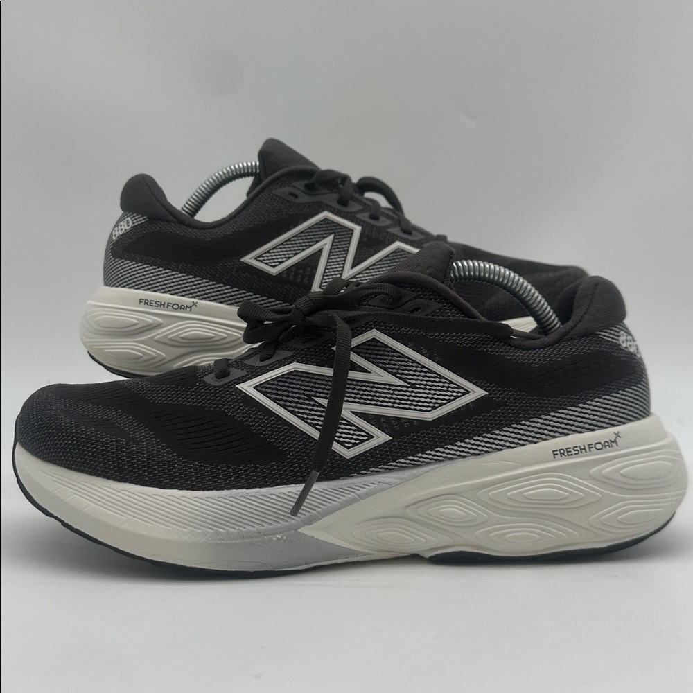 New Balance FF X 880 V15 Women's Size 11W Running Shoes Black Cement Color-Way